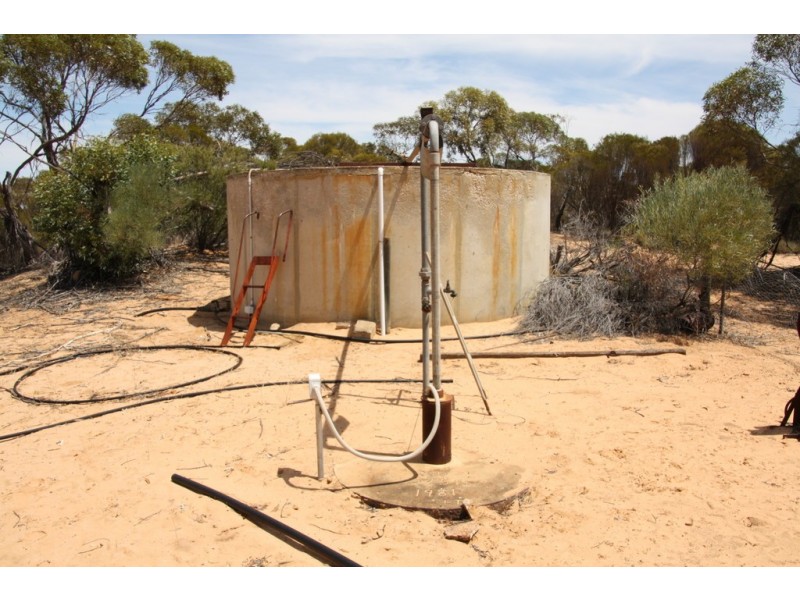 Secs 37, 33, 39, 27, 50 and Allots 201 203 Hd of Kingsford, Kringin SA 5304