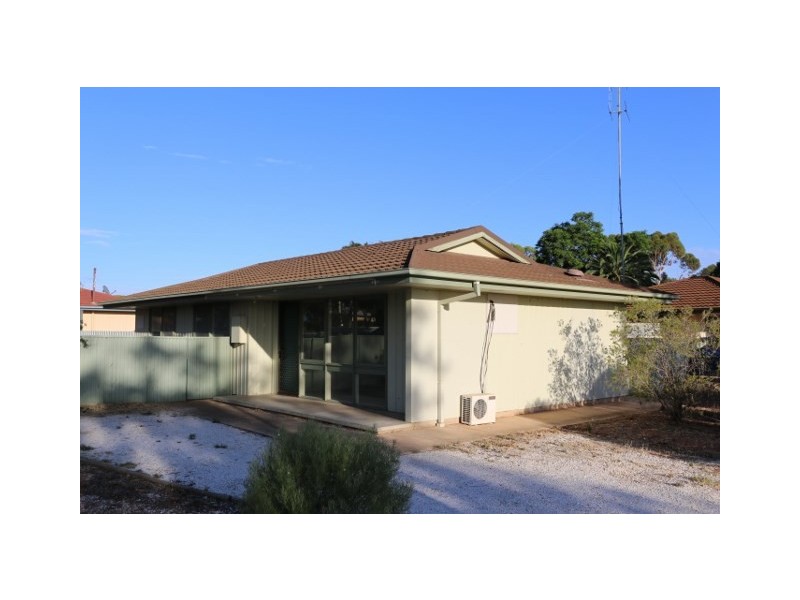 2 Smith Drive, Waikerie SA 5330