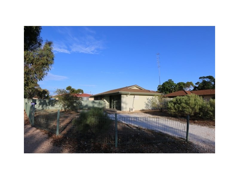 2 Smith Drive, Waikerie SA 5330