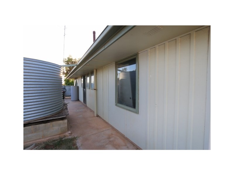 2 Smith Drive, Waikerie SA 5330