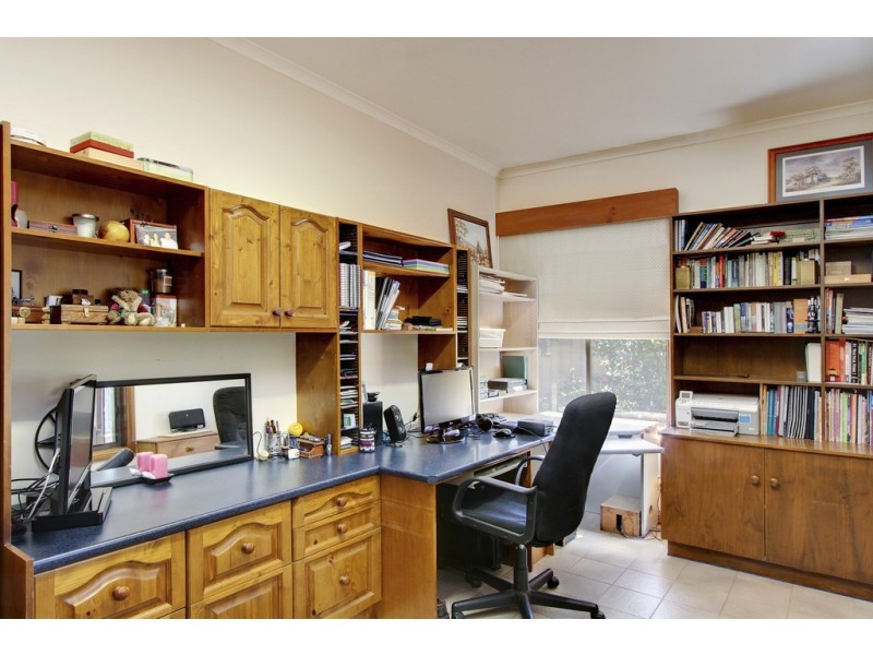 23 Hilltop Drive, Loxton SA 5333