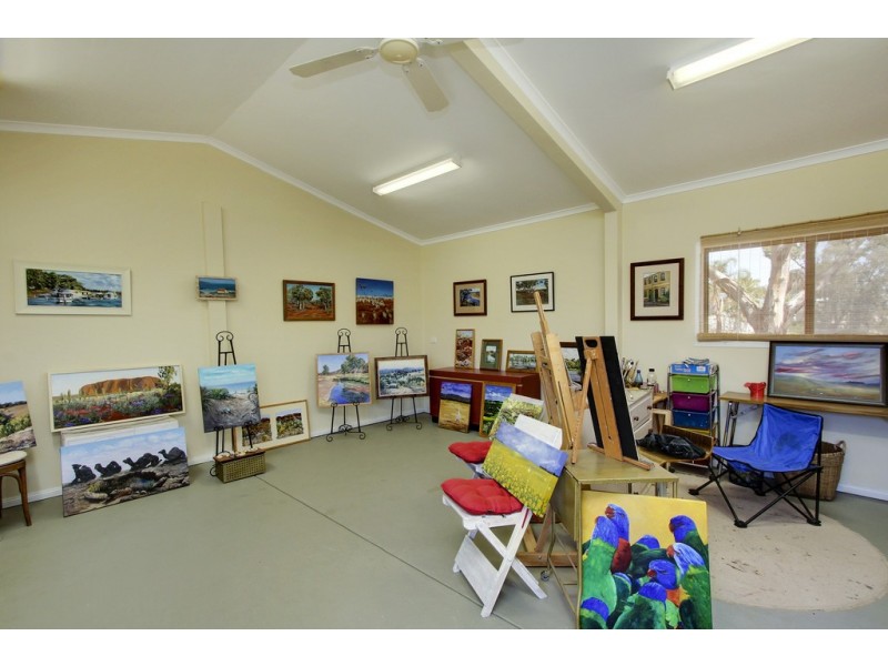 23 Hilltop Drive, Loxton SA 5333