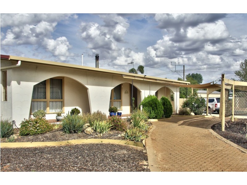 56 Tobruk Terrace, Loxton SA 5333