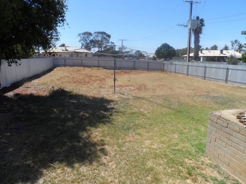 37 and 39 Coral Street, Loxton SA 5333
