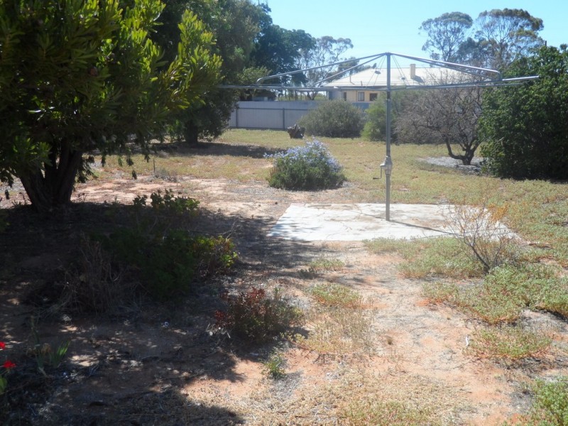 37 and 39 Coral Street, Loxton SA 5333