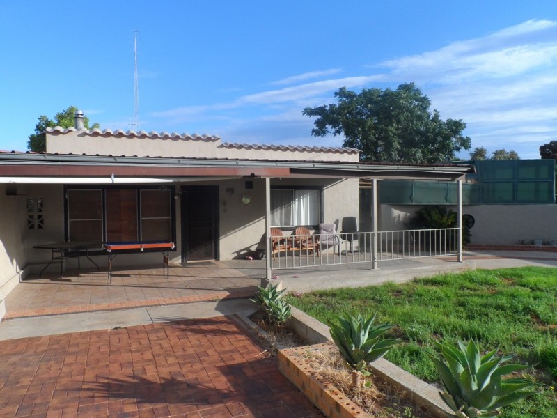 16 Nalara Avenue, Loxton SA 5333