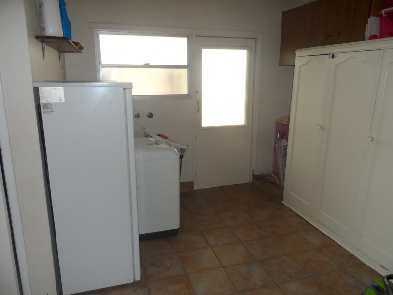 16 Nalara Avenue, Loxton SA 5333