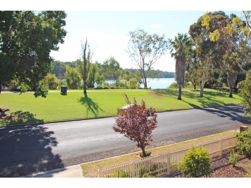 65 Murray Avenue, Renmark SA 5341