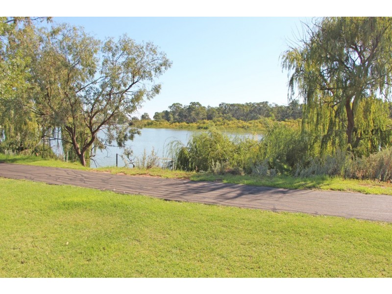 65 Murray Avenue, Renmark SA 5341