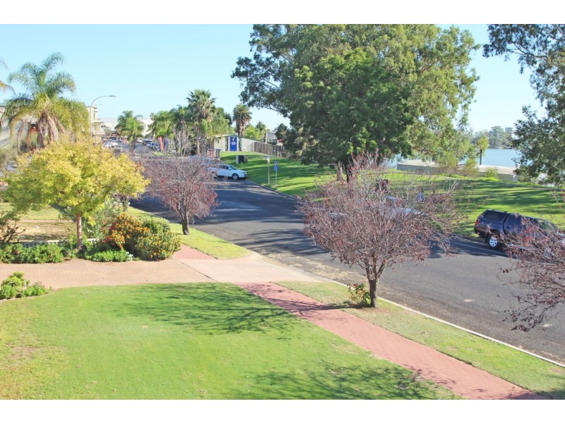 65 Murray Avenue, Renmark SA 5341