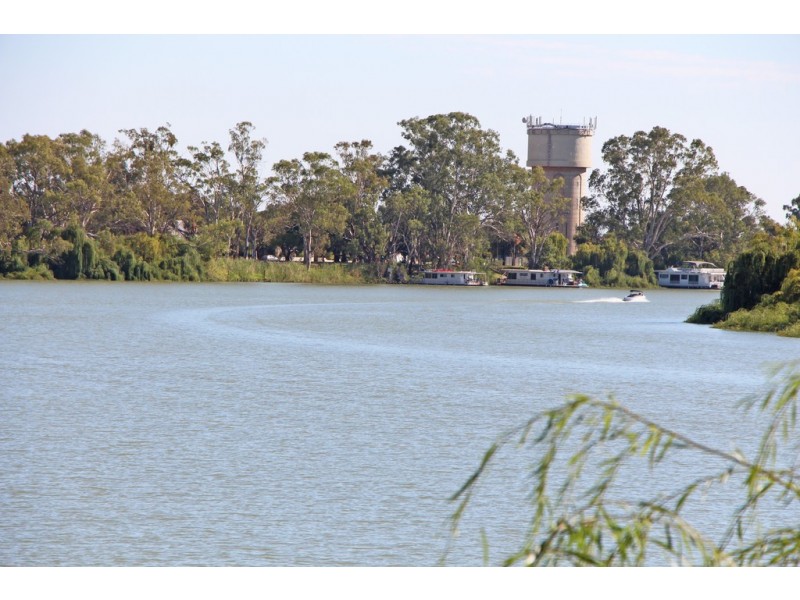 65 Murray Avenue, Renmark SA 5341