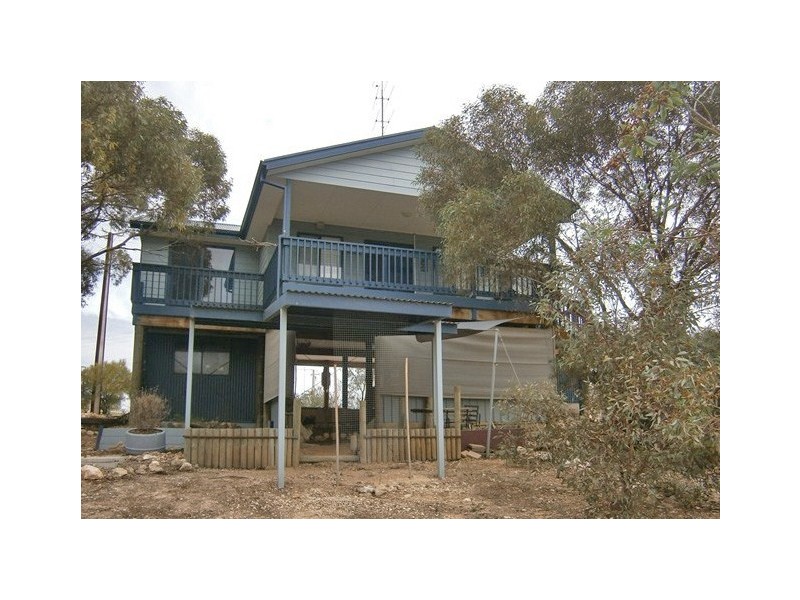 13 North Terrace, Blanchetown SA 5357