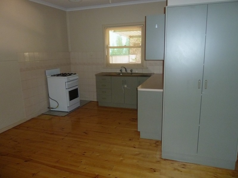 8 Trenaman Crs, Berri SA 5343