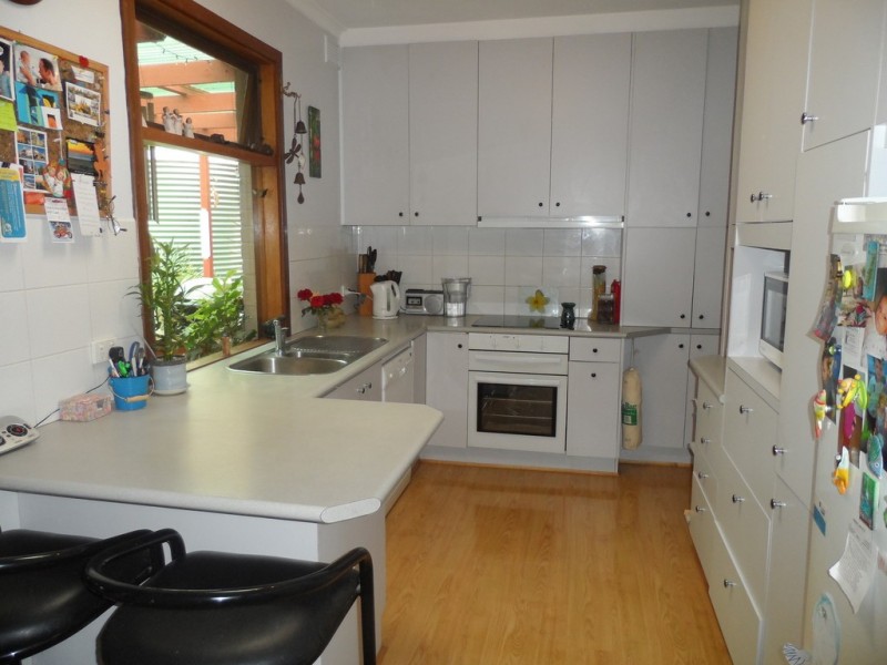 11 Oak Street, Loxton SA 5333