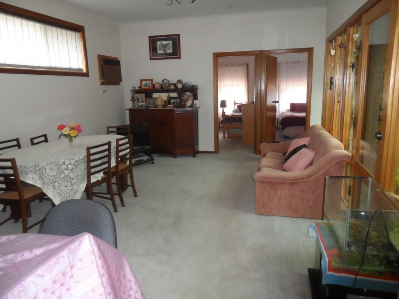 11 Oak Street, Loxton SA 5333