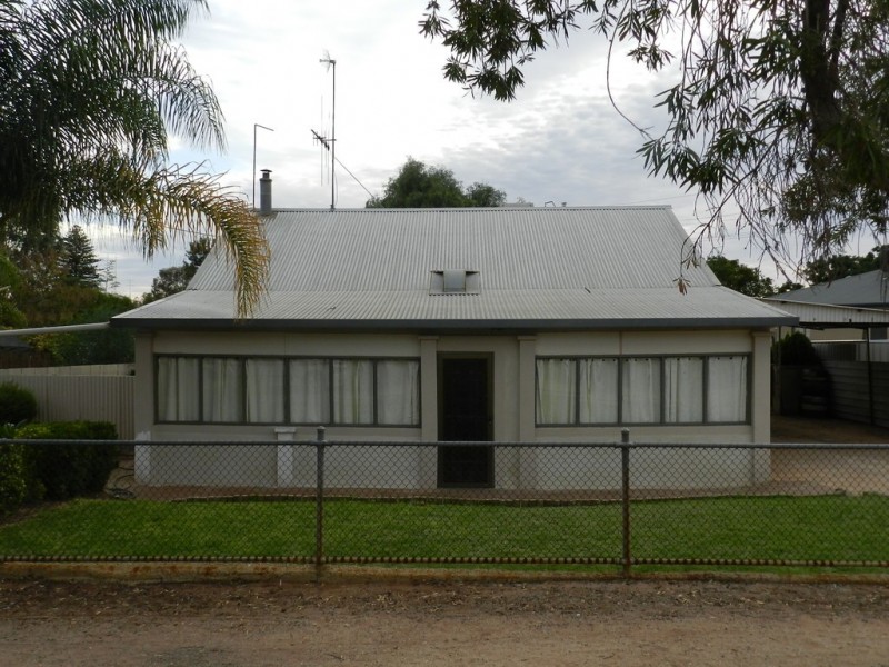 15 Waltham Street, Berri SA 5343