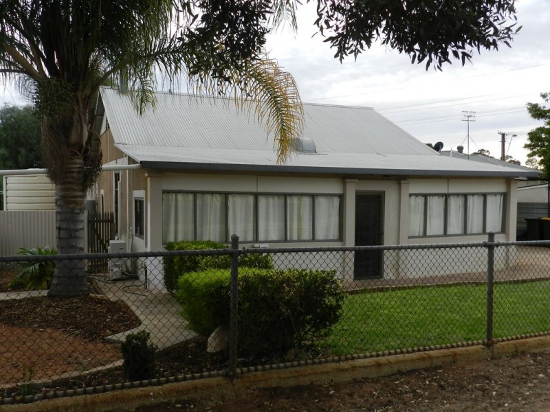 15 Waltham Street, Berri SA 5343