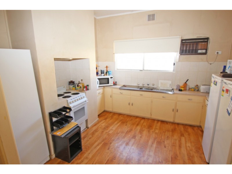 7 Tenth Street, Renmark SA 5341