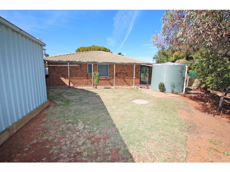 9 Joyce Avenue, Paringa SA 5340
