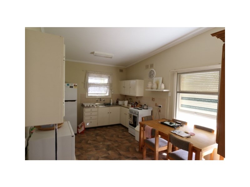 14 MILLER STREET, Waikerie SA 5330