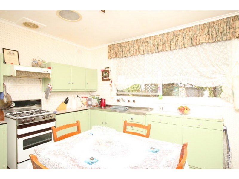 2 Roberts Street, Berri SA 5343