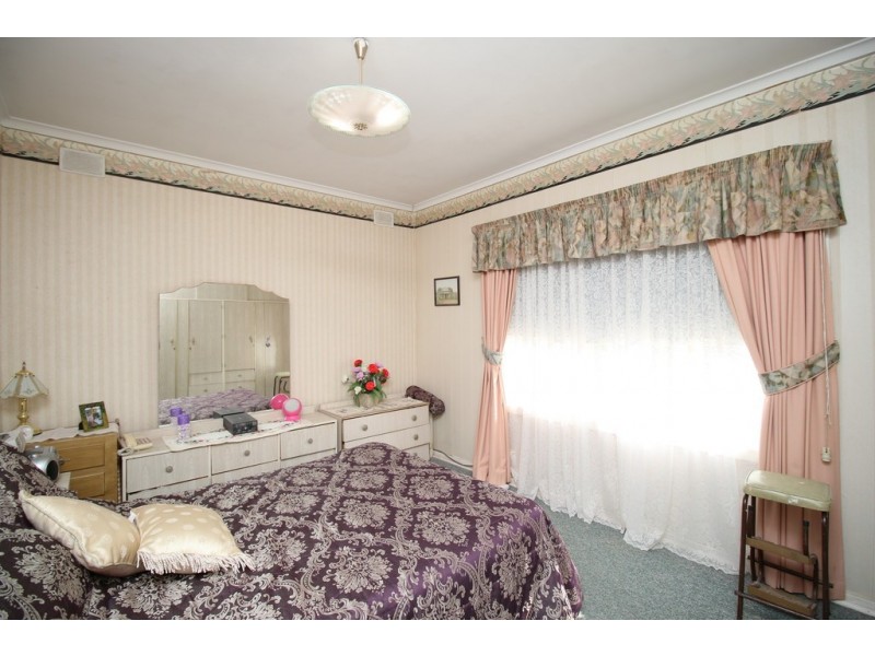 2 Roberts Street, Berri SA 5343