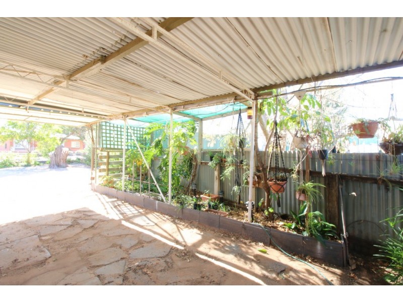 2 Roberts Street, Berri SA 5343