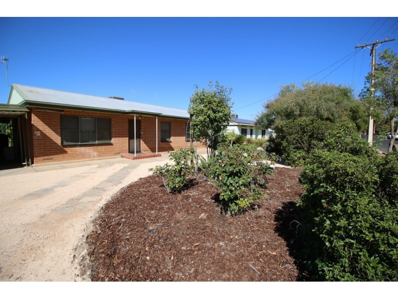 2 Roberts Street, Berri SA 5343