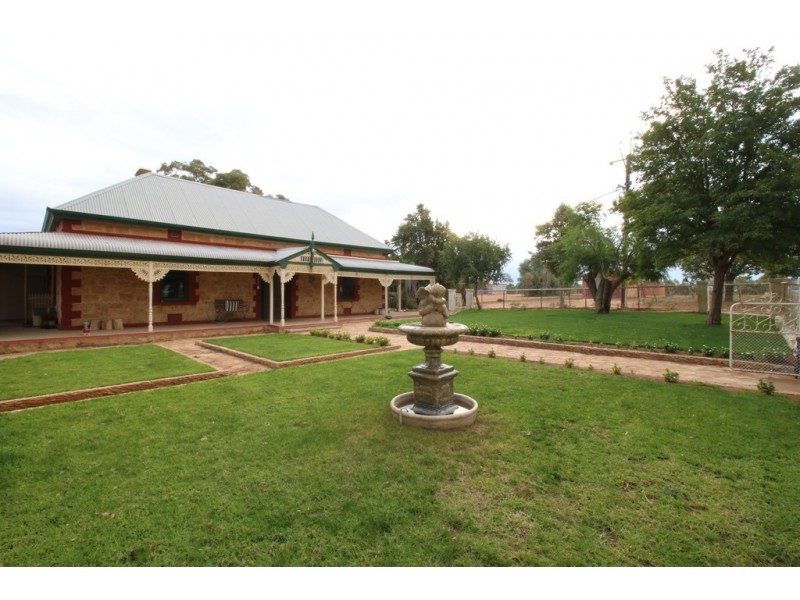 79 Casson Avenue, Loxton SA 5333