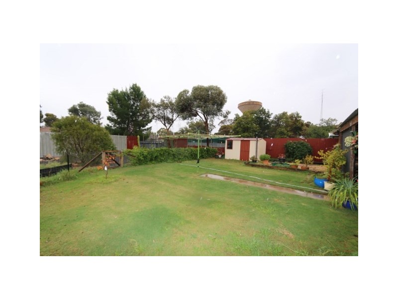 8 DON ELLIOTT DRIVE, Waikerie SA 5330