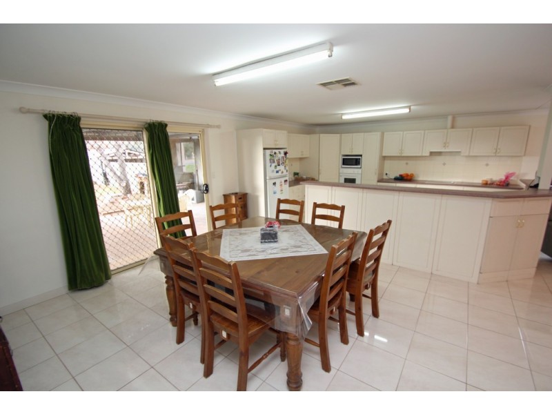 137 Tapalin Street, Renmark SA 5341