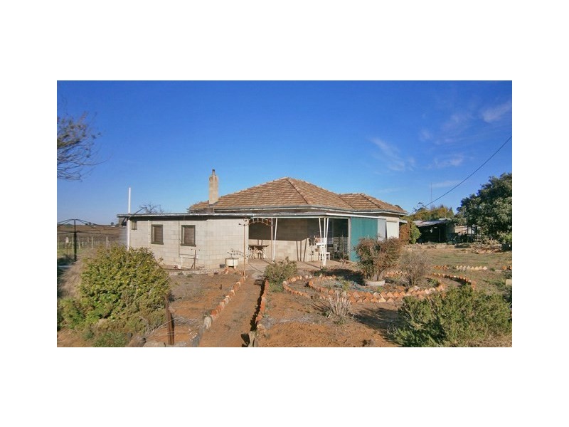 113 Ballantine Road, Waikerie SA 5330