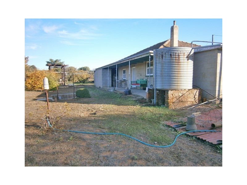 113 Ballantine Road, Waikerie SA 5330