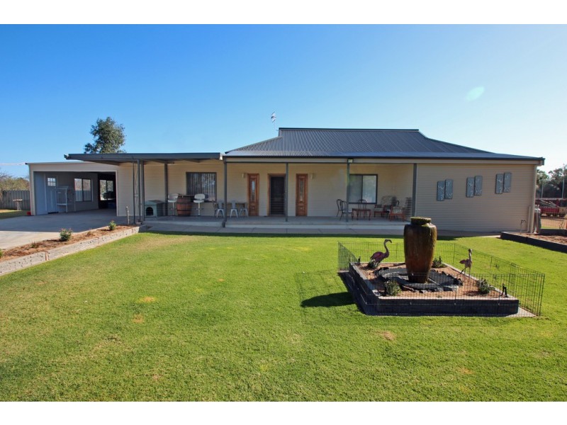 61 Crescent Street, Renmark SA 5341