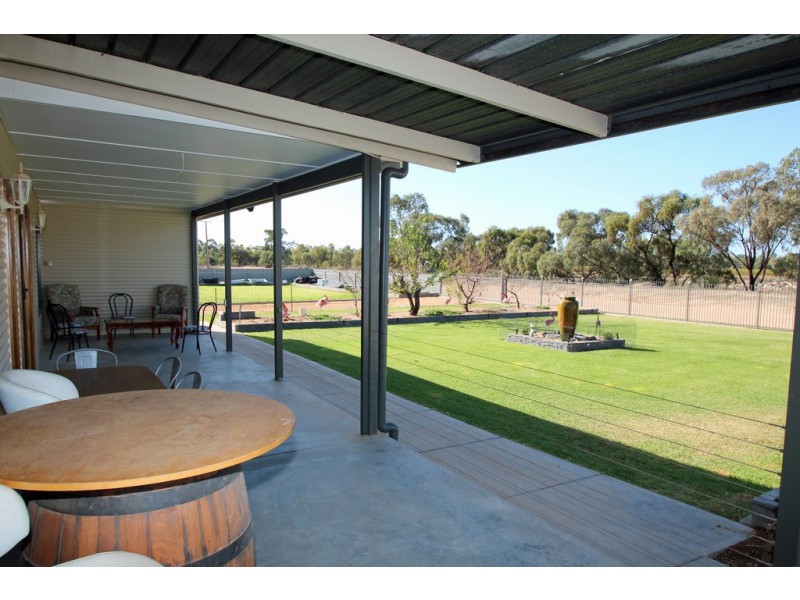 61 Crescent Street, Renmark SA 5341