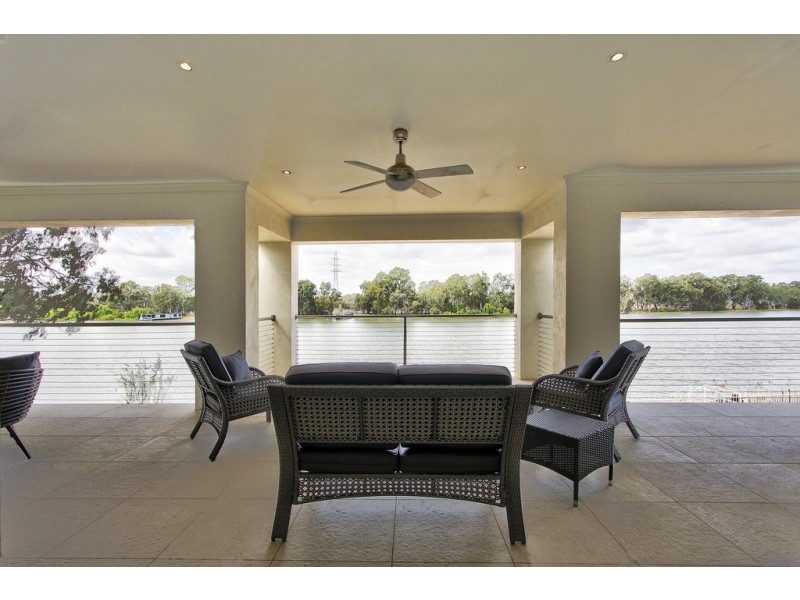 21 Ian Showell Drive, Renmark SA 5341