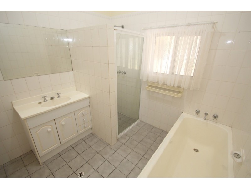 10 KOKODA AVENUE, Renmark SA 5341