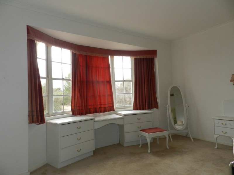 372 Old Sturt Highway, Glossop SA 5344