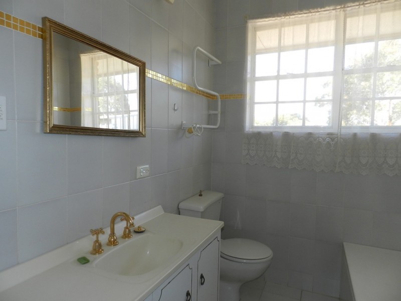 372 Old Sturt Highway, Glossop SA 5344