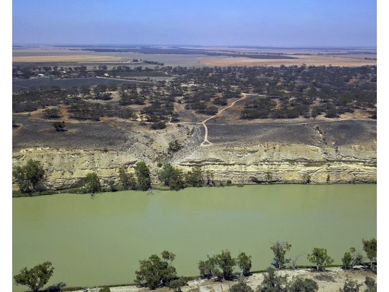 15501 Sturt Highway, Waikerie SA 5330