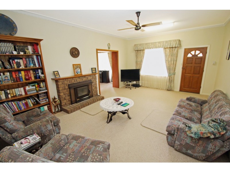 109 Old Cooltong Avenue, Renmark SA 5341