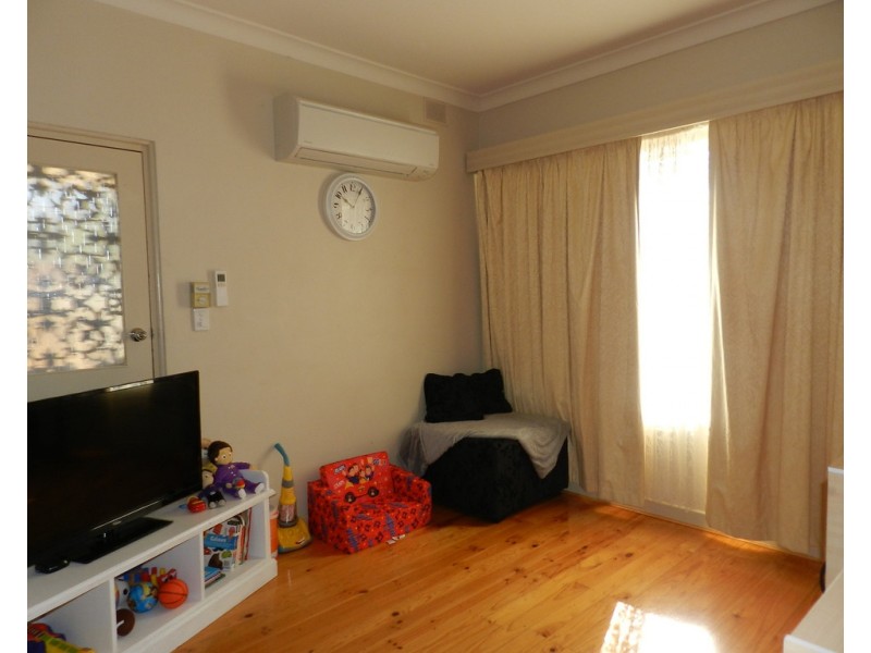 11 Hawdon Street, Barmera SA 5345