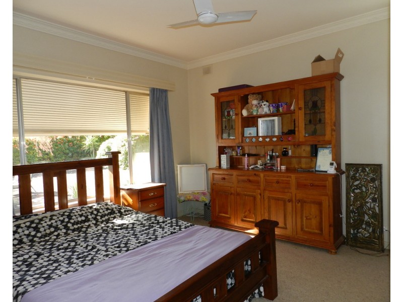 11 Hawdon Street, Barmera SA 5345