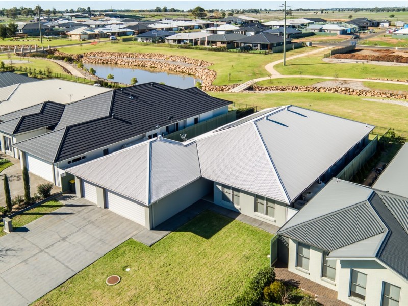32 SOUTHLAKES PARADE, Dubbo NSW 2830
