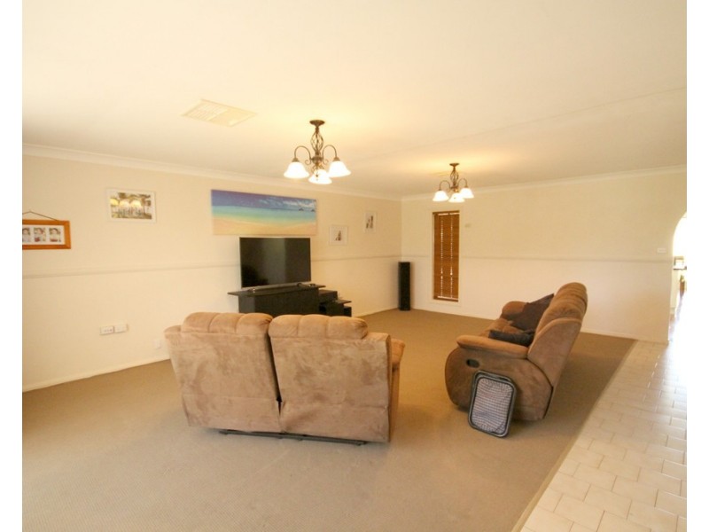 18 Welchman Street, Dubbo NSW 2830