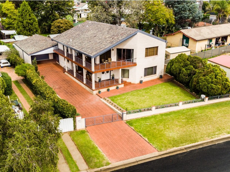 14 Baird Street, Dubbo NSW 2830