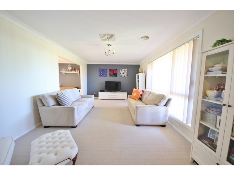 8 Swan Street, Dubbo NSW 2830