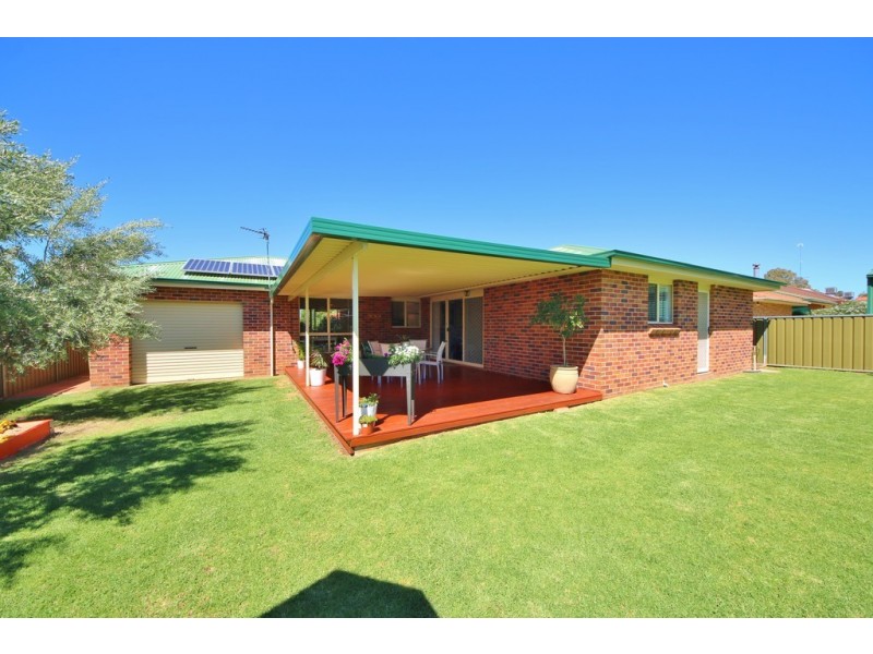 8 Swan Street, Dubbo NSW 2830