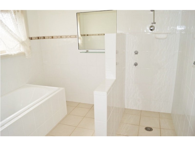 9 Keswick Parkway, Dubbo NSW 2830