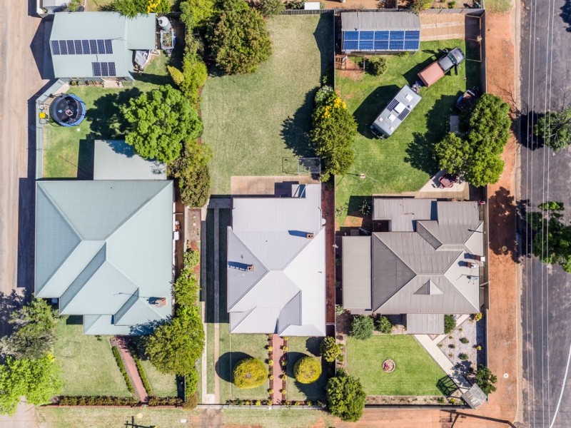 125 Bultje Street, Dubbo NSW 2830